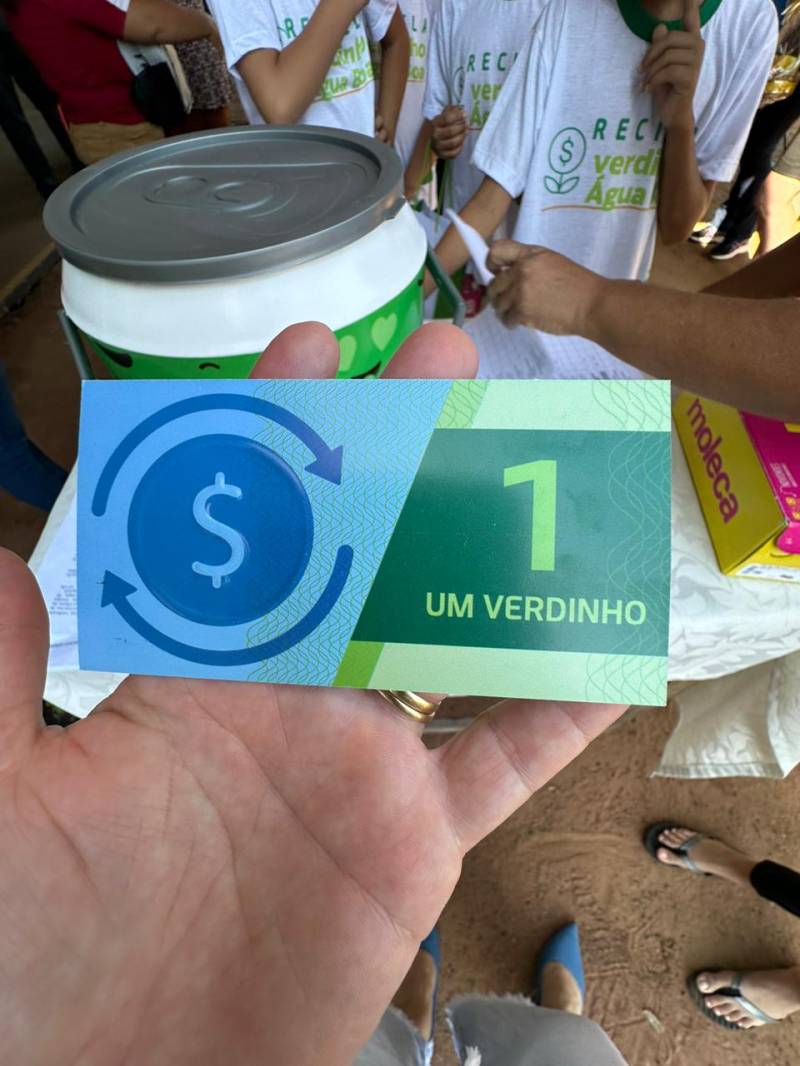 ff7aa8d8-8de0-4d2b-8f7d-ddb5293235f6.jpg