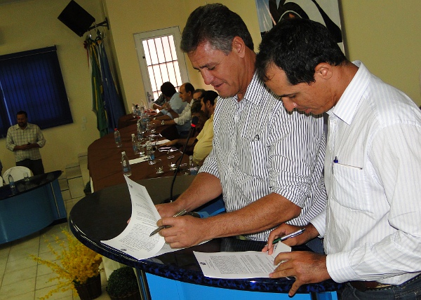 MAURO E JONATAN