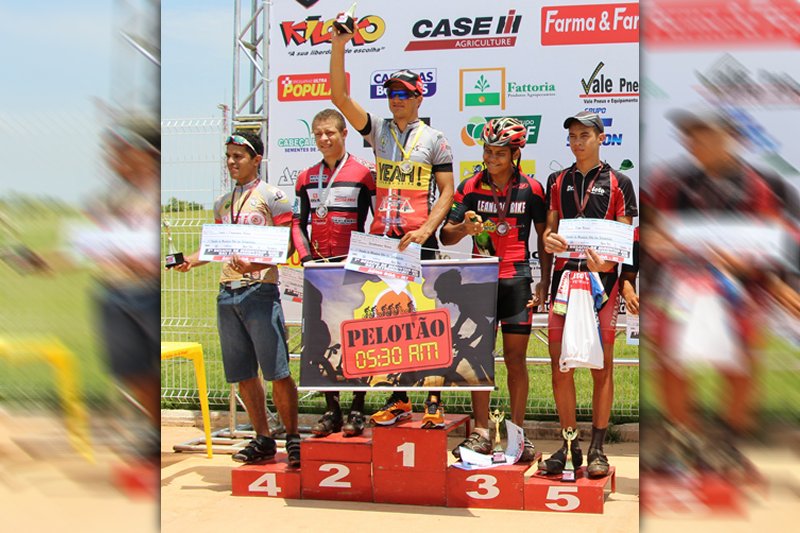 Ciclismo corrida 04