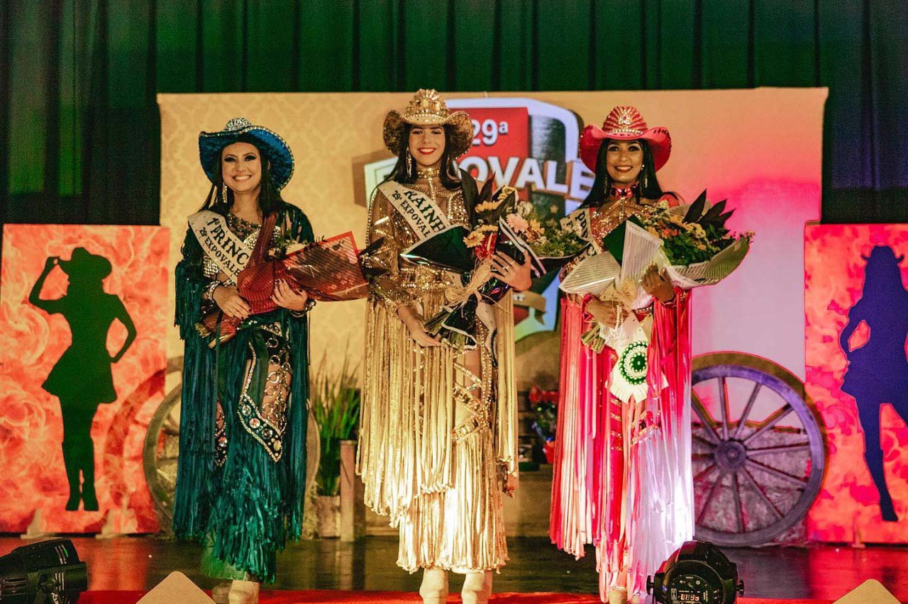 RAINHA EXPOVALE 1