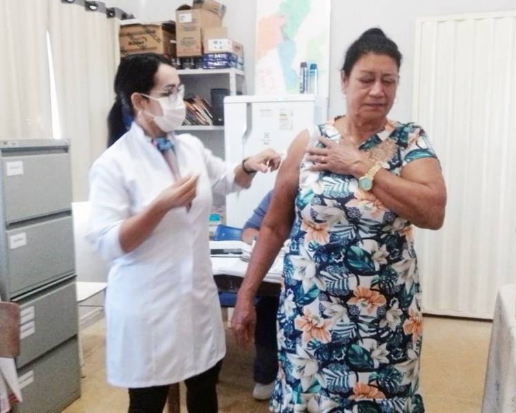 Mais de 100 pessoas foram vacinadas no ESF PA Jaraguá em um único dia