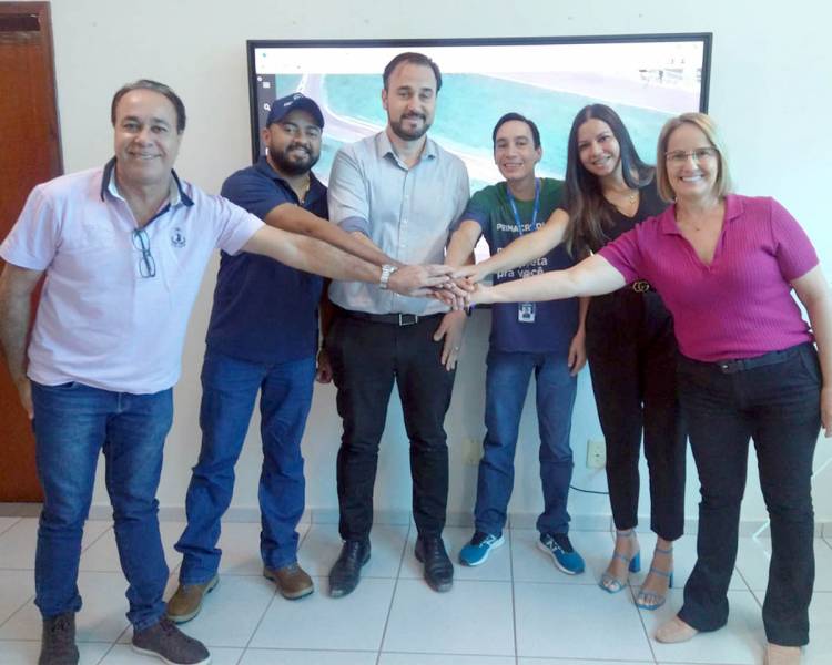 Prefeito Dr. Mariano anuncia nova agência de crédito em Água Boa