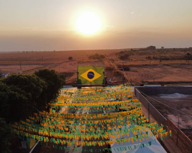 Desfile Cívico celebra os 200 anos de Independência do Brasil