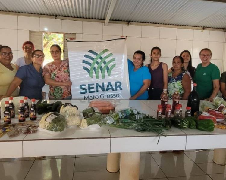 Prefeitura leva curso de conservas de verduras e legumes para Distrito de Serrinha