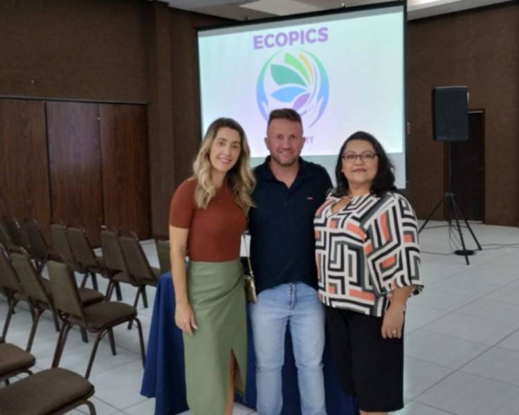 Secretário e enfermeiras de Água Boa participam do 1º Encontro Centro-Oeste de Práticas Integrativas e Complementares em Saúde (Ecopics)