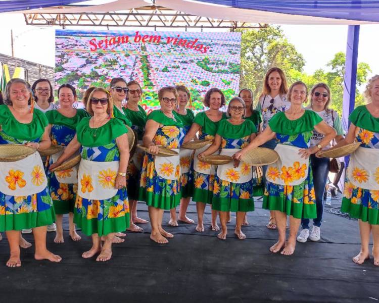 Grupo da Melhor Idade de Água Boa participa de 3º Encontro Regional em Novo St. Antônio