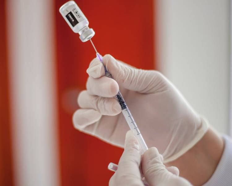 Janeiro: saúde vai realizar multivacinação nas ESFs Universitário e Cristalino