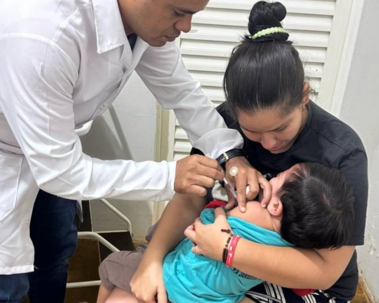 Unidades de Saúde dos PAs Santa Maria e Jaraguá realizam ação de vacinação