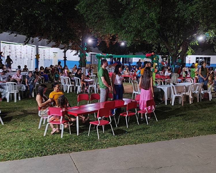 EMEI Gisselda Trentin realiza Noite da Família com gincana entre pais e filhos