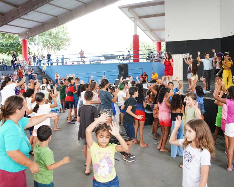 Dois eventos de sucesso marcaram o Dia das Crianças em Água Boa