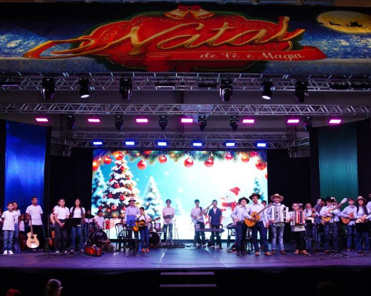 Corais, Música e Jazz celebram o espírito natalino na Praça da Cultura