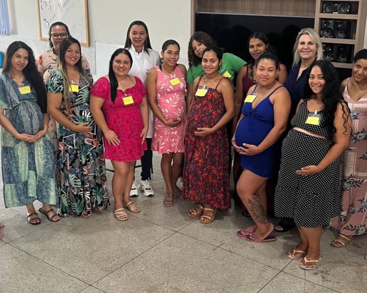 Cantinho da Cegonha promove encontro acolhedor com gestantes e profissionais do Hospital Regional de Água Boa