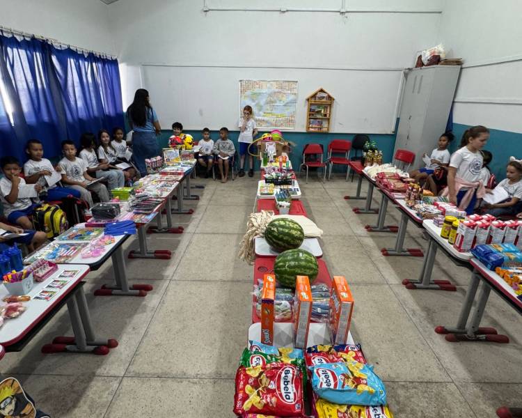 Projeto DinDin une aprendizagem, educação financeira e formação cidadã