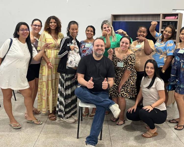 Cantinho da Cegonha promove roda de conversa sobre emoções durante a gestação